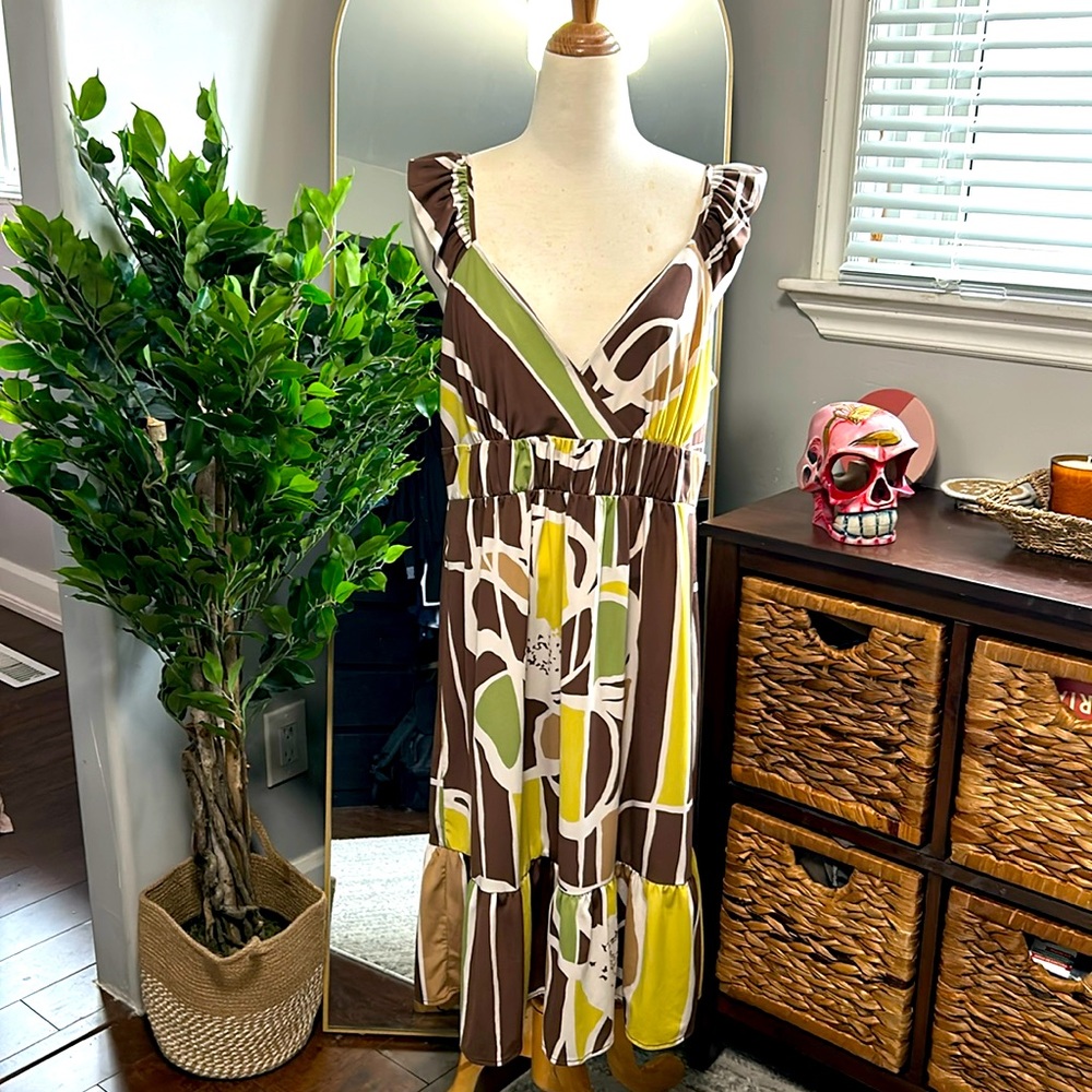 BCBG MaxAzria Brown Green Beige Ruffled Sleeveless Print Dress